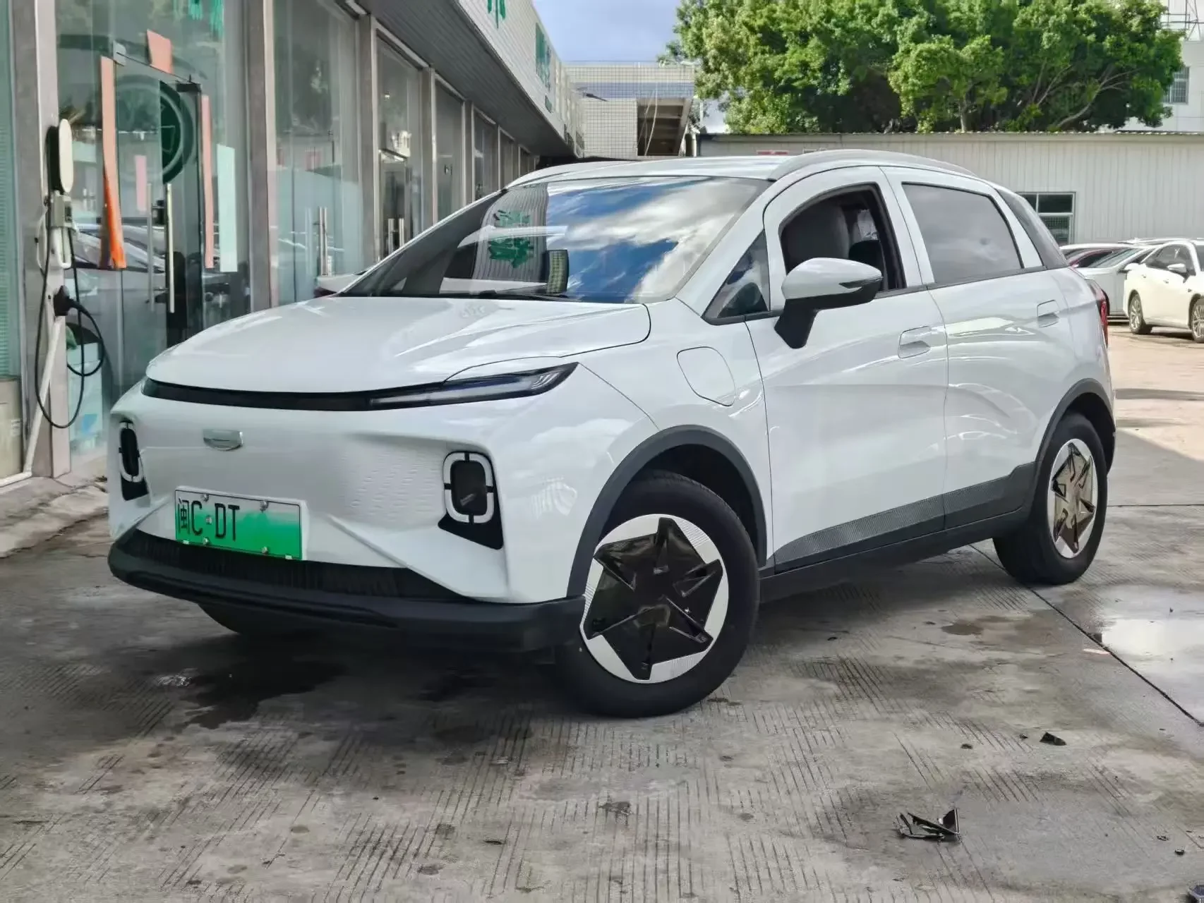 Geely Geometry E Firefly