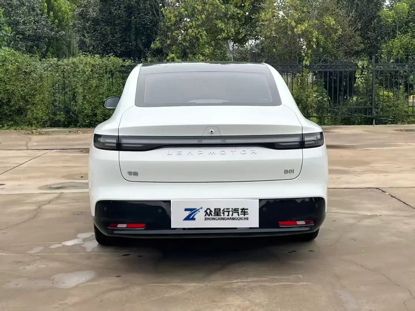 Leapmotor B01