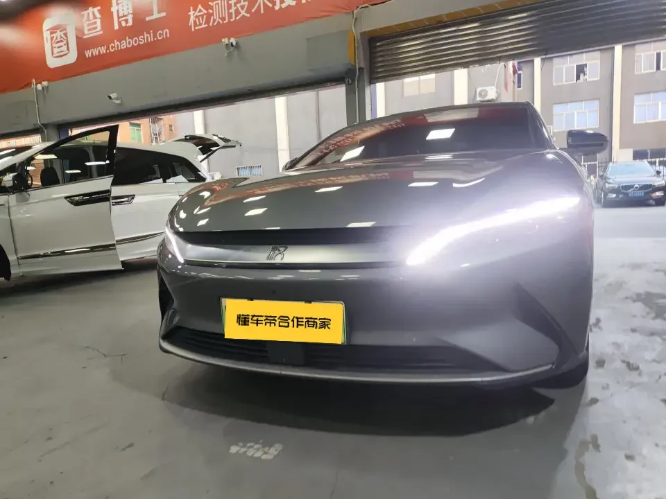 BYD Han EV