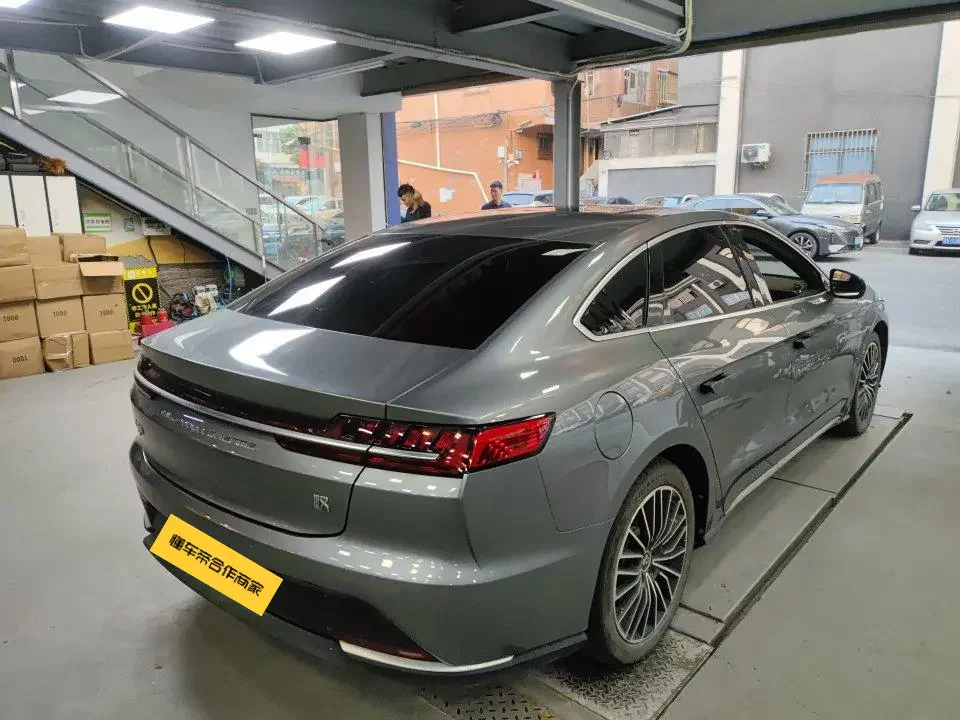 BYD Han EV
