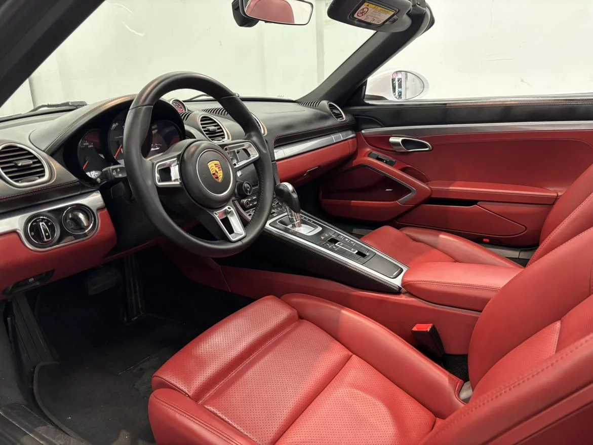 Porsche 718