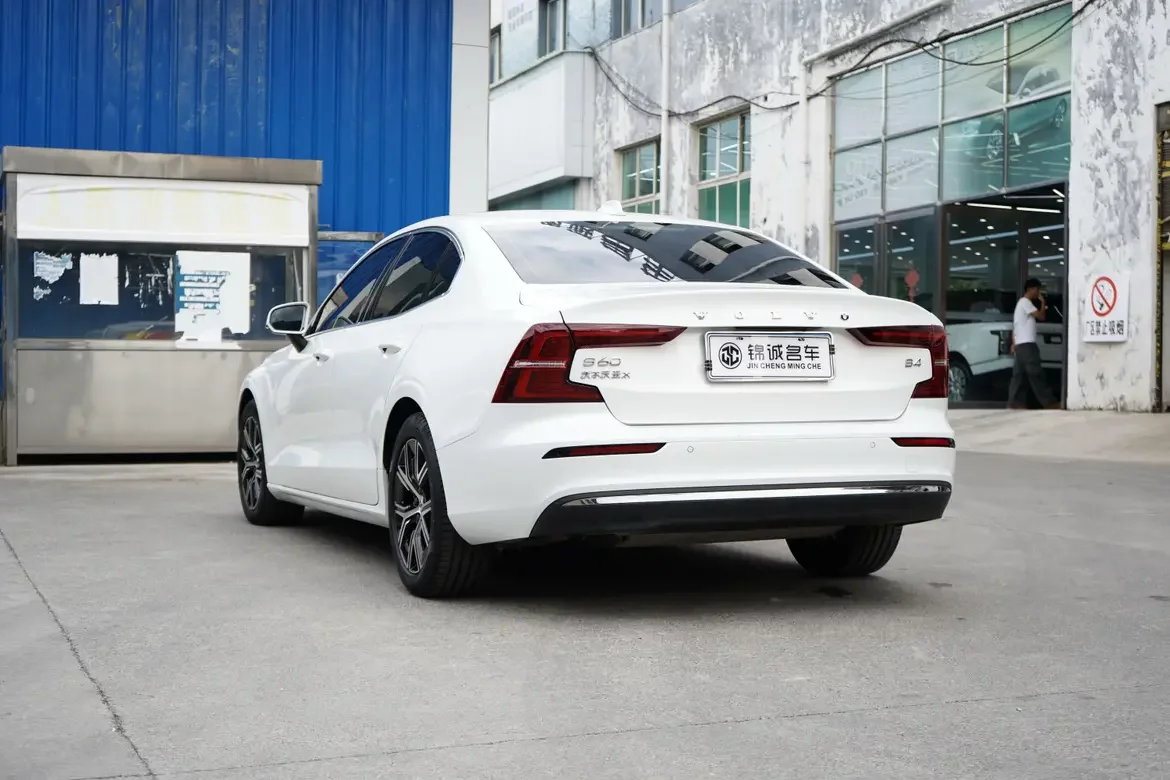 Volvo S60