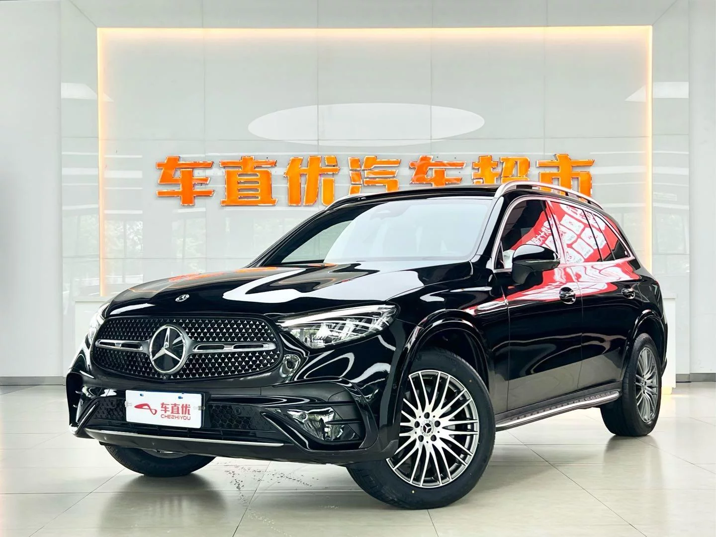 MERCEDES-BENZ GLC