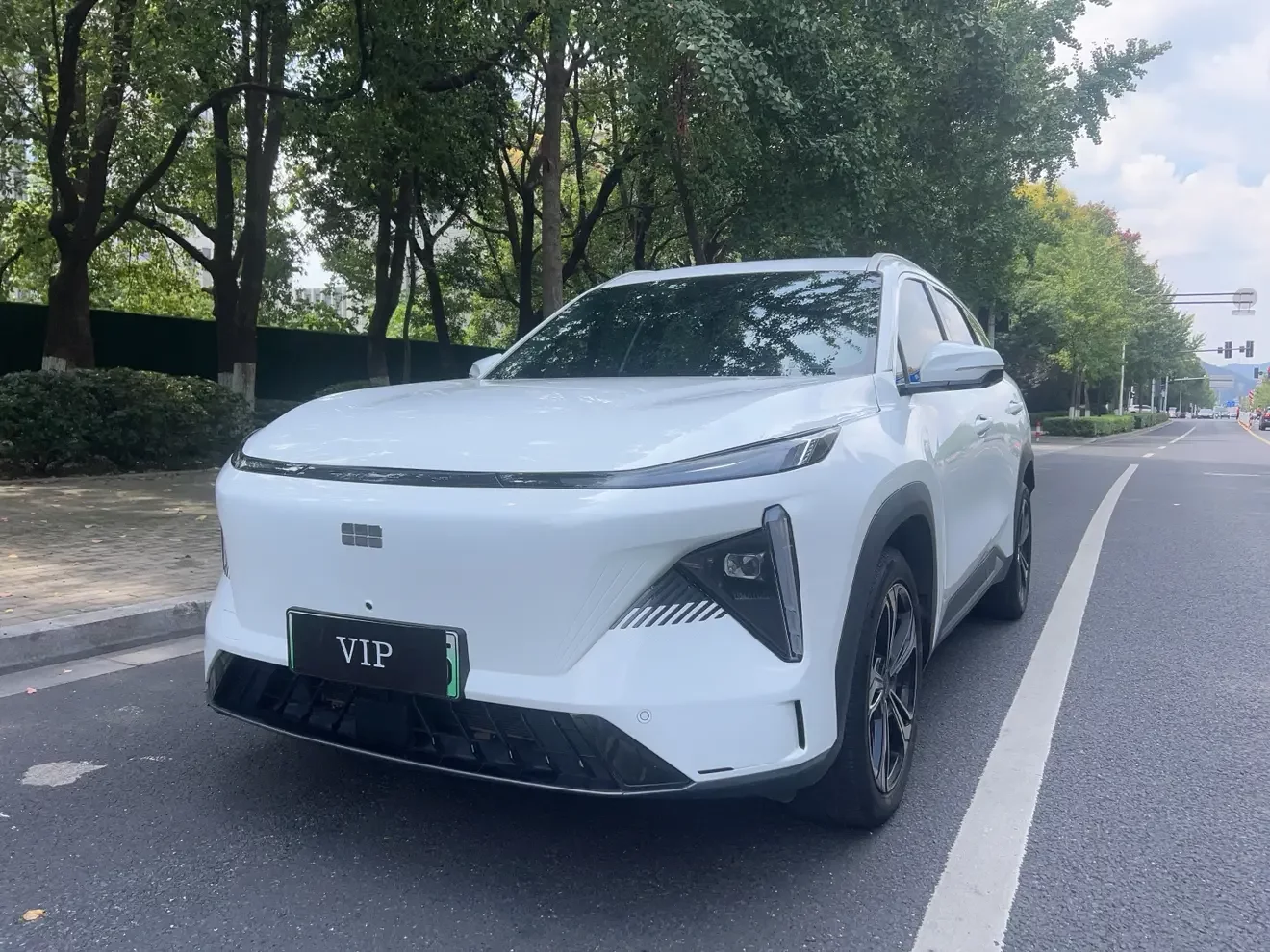 Geely Galaxy L7