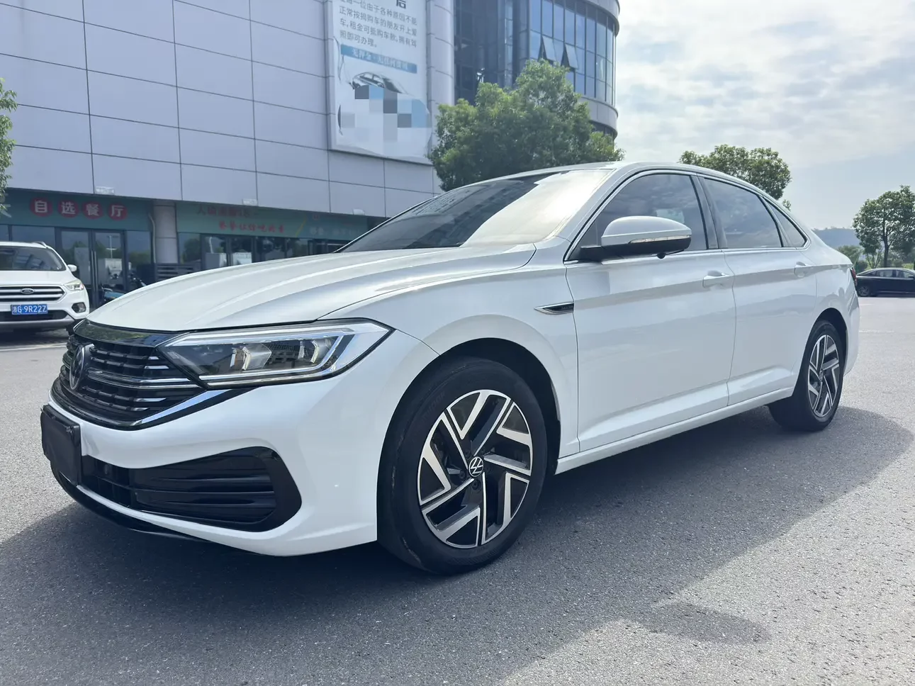 Volkswagen Sagitar