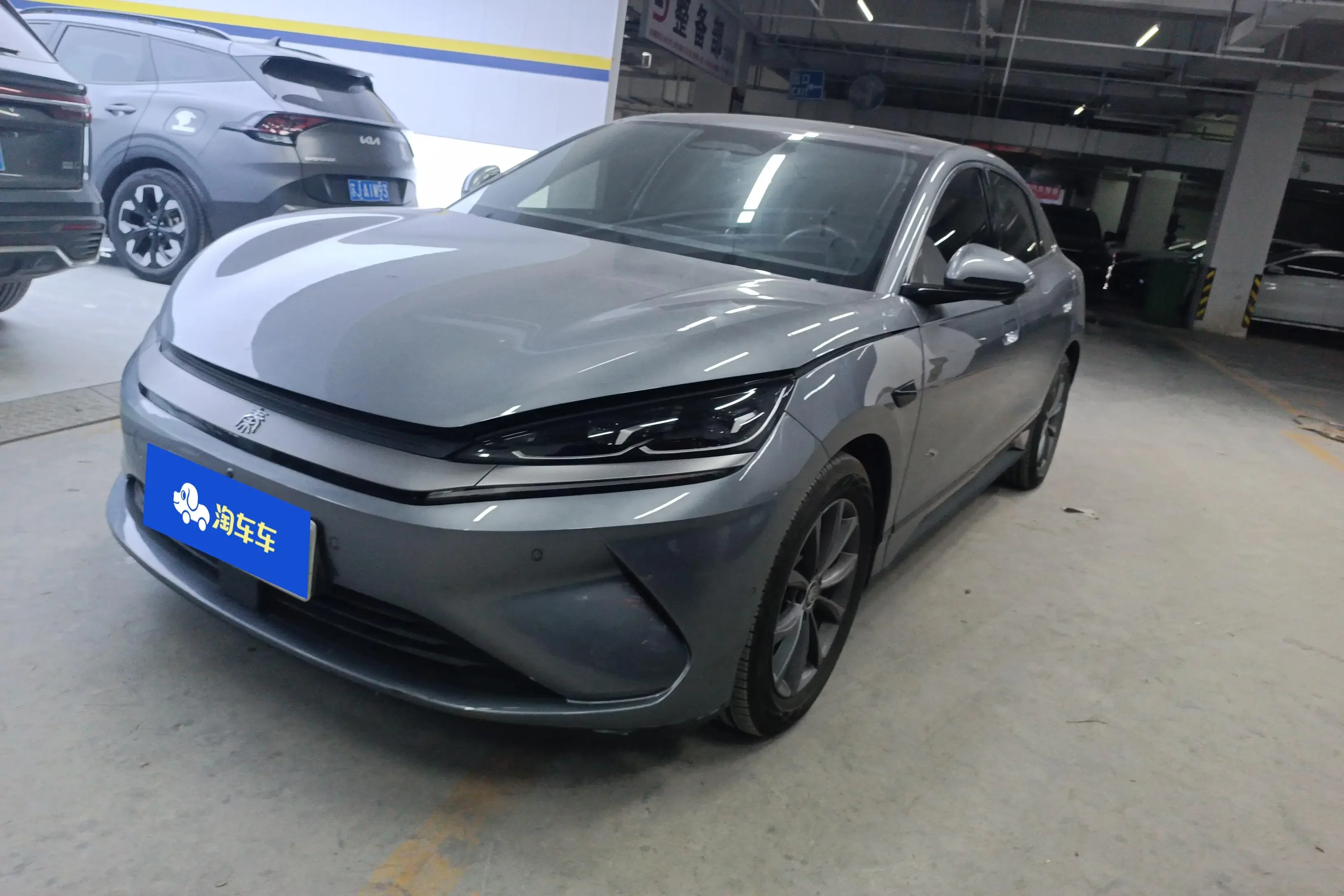 BYD Qin L EV