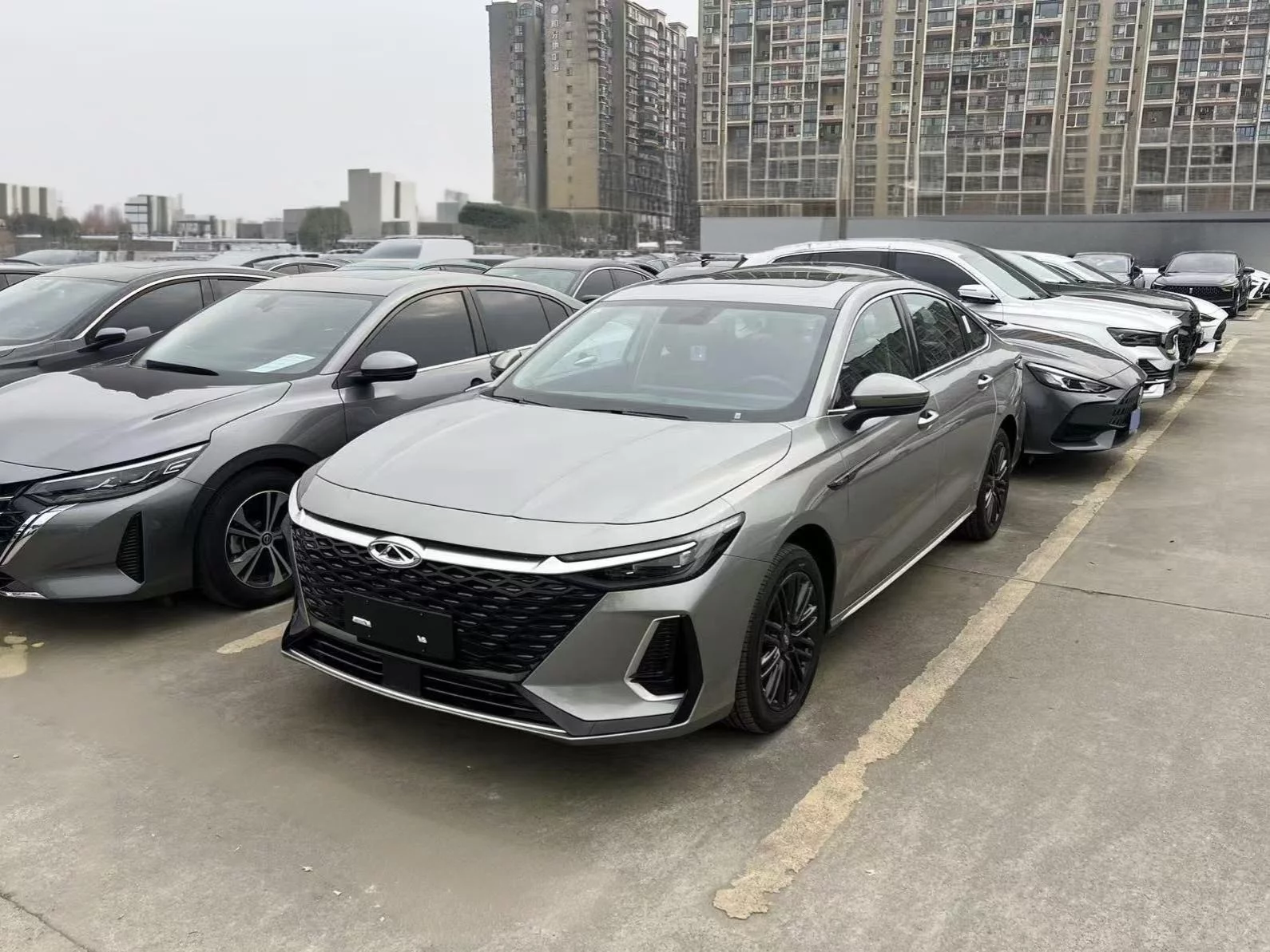 Chery Arrizo 8