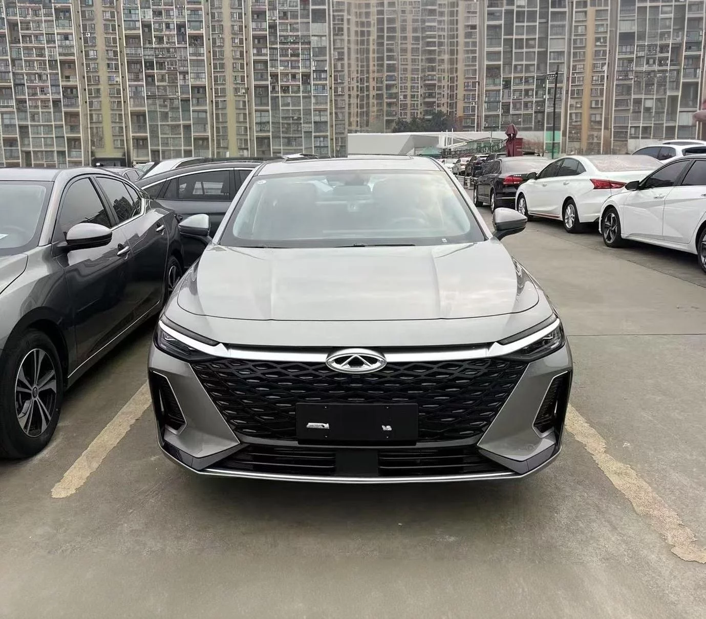 Chery Arrizo 8