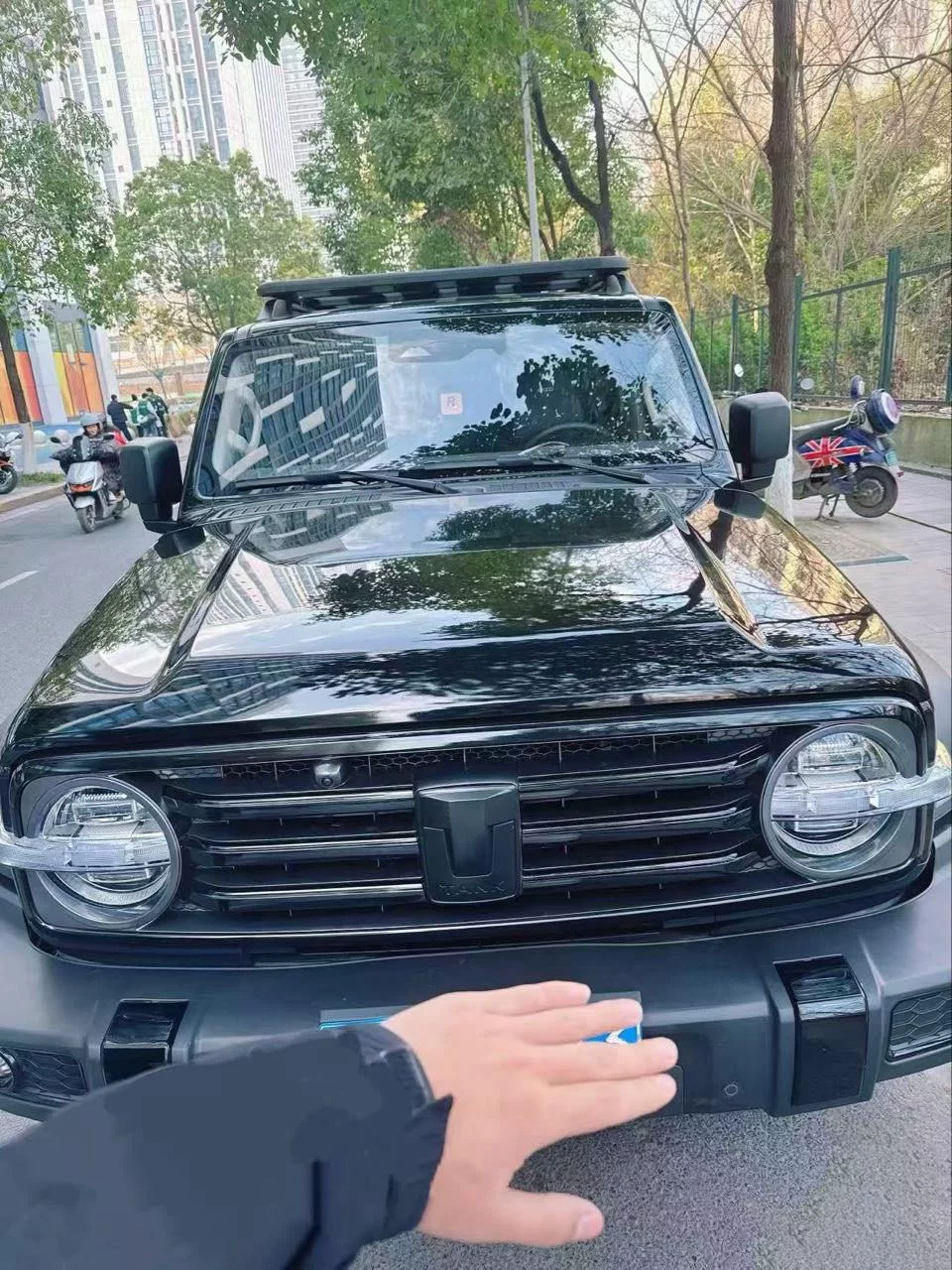 TANK 300