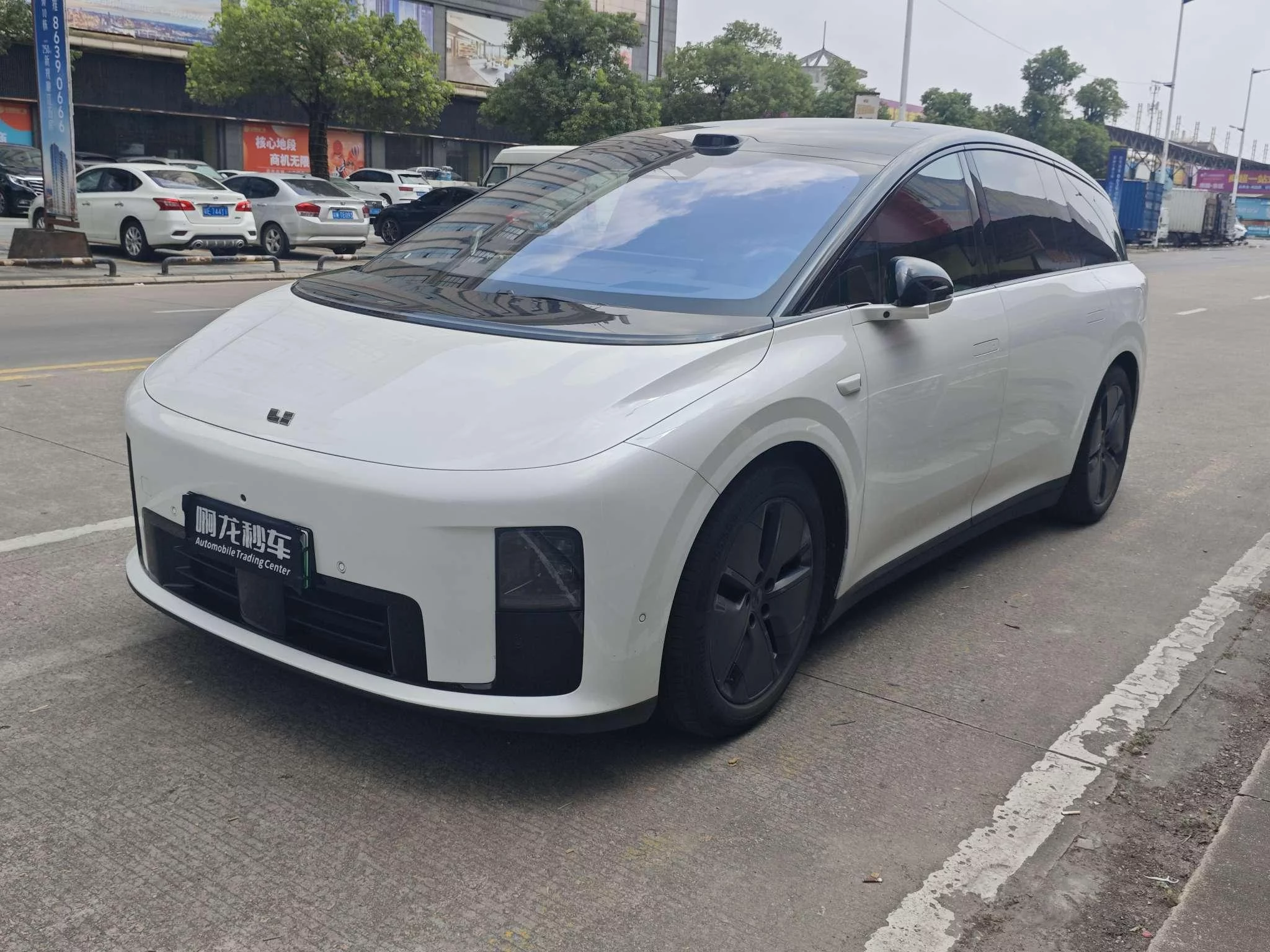 Li Ideal i8