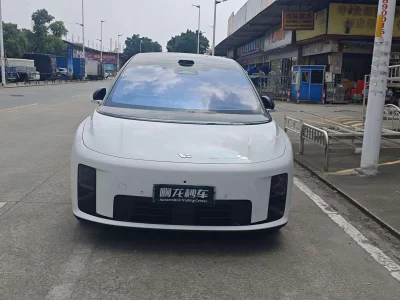 Li Ideal i8