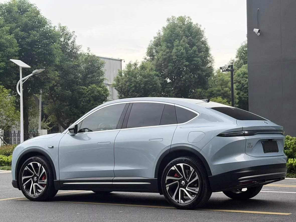 NIO EC6