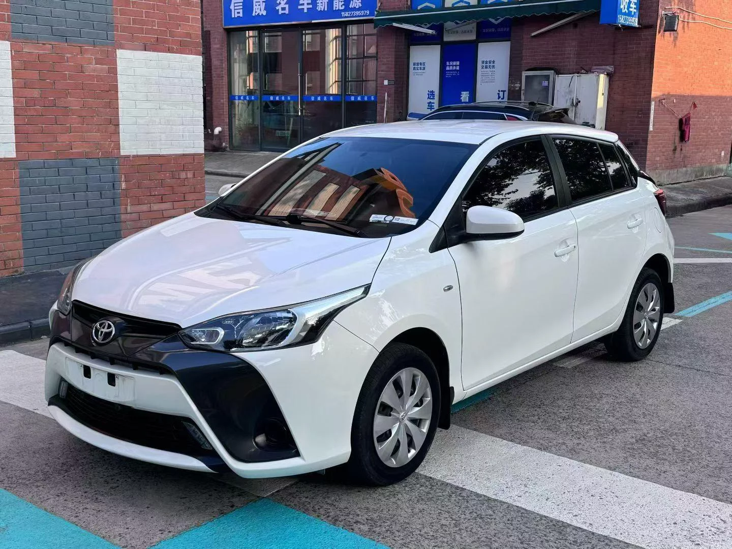 Toyota Yaris L