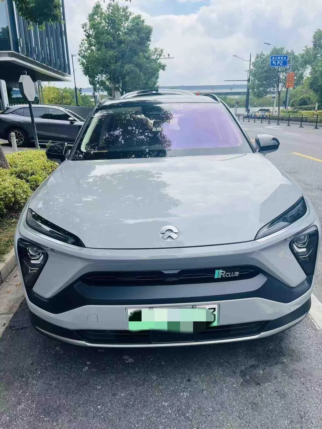 NIO ES6