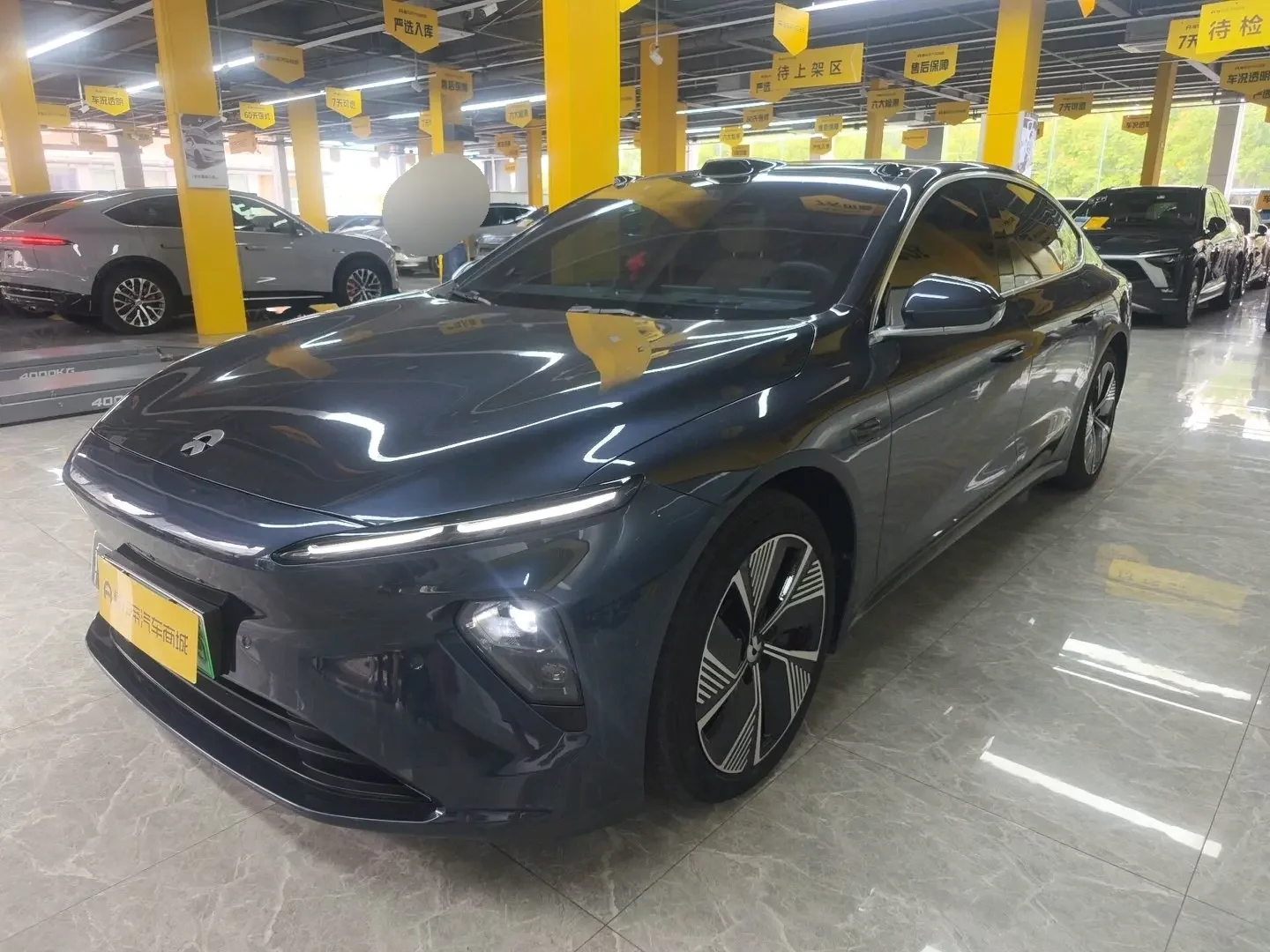 NIO ET7