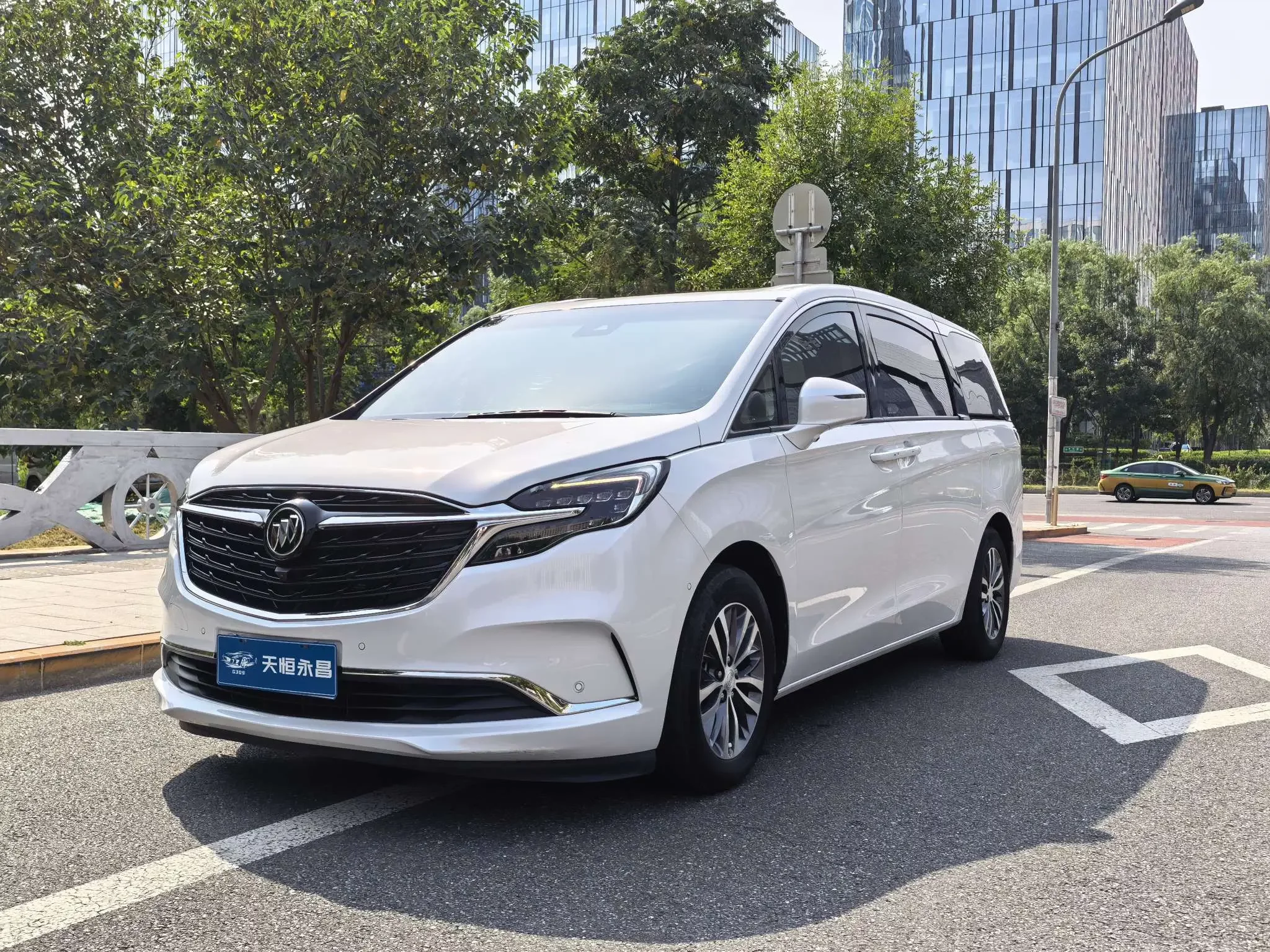 Buick GL8