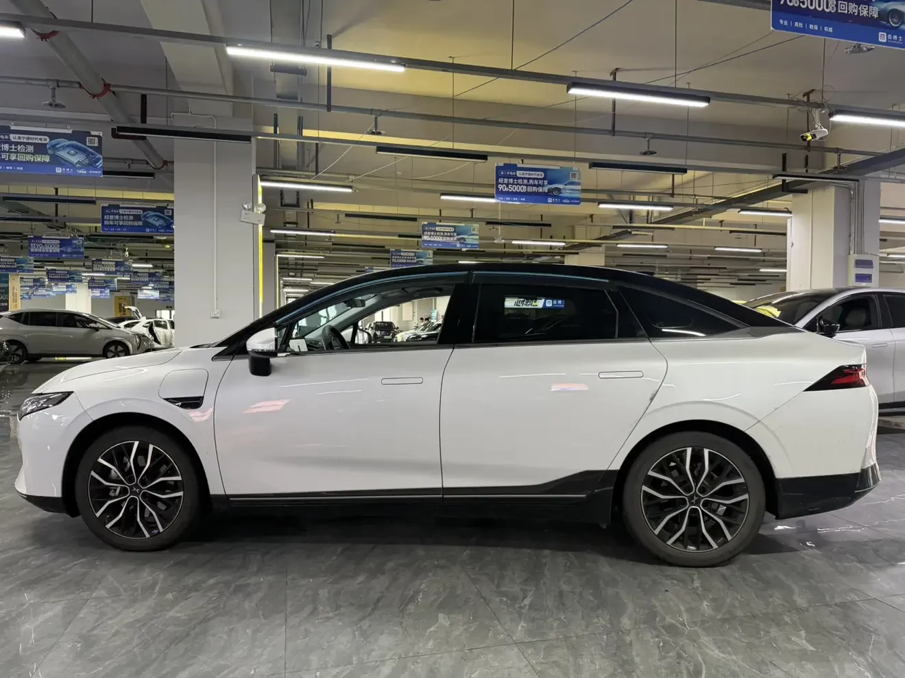 XPeng P5