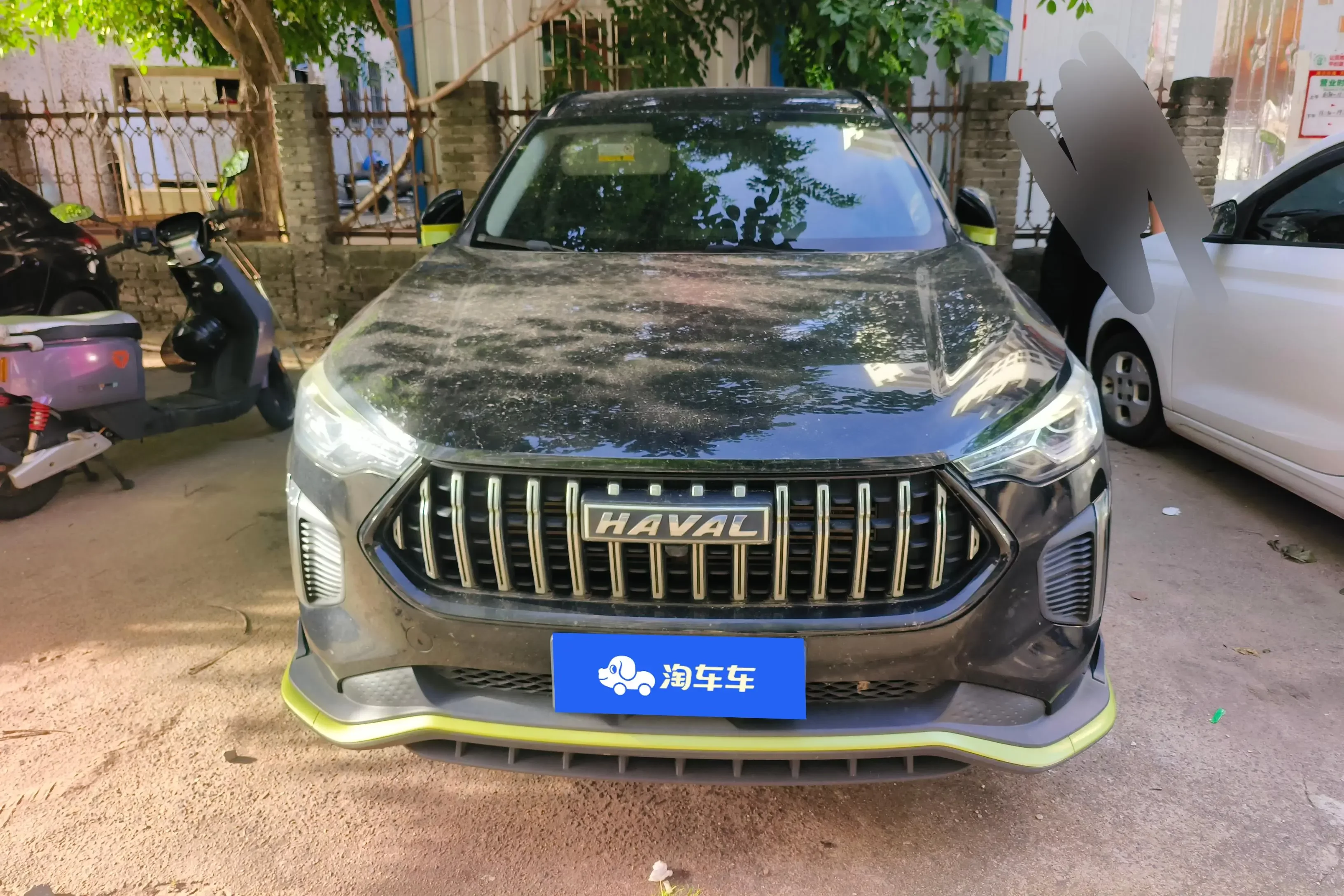 Haval Harvard Red Rabbit