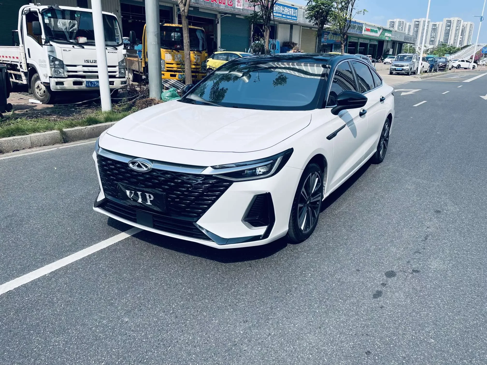 Chery Arrizo 8