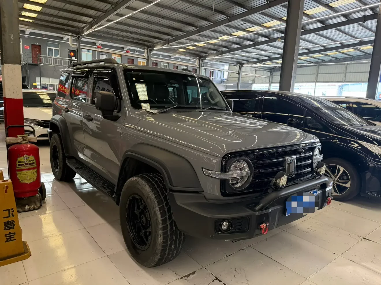 TANK 300