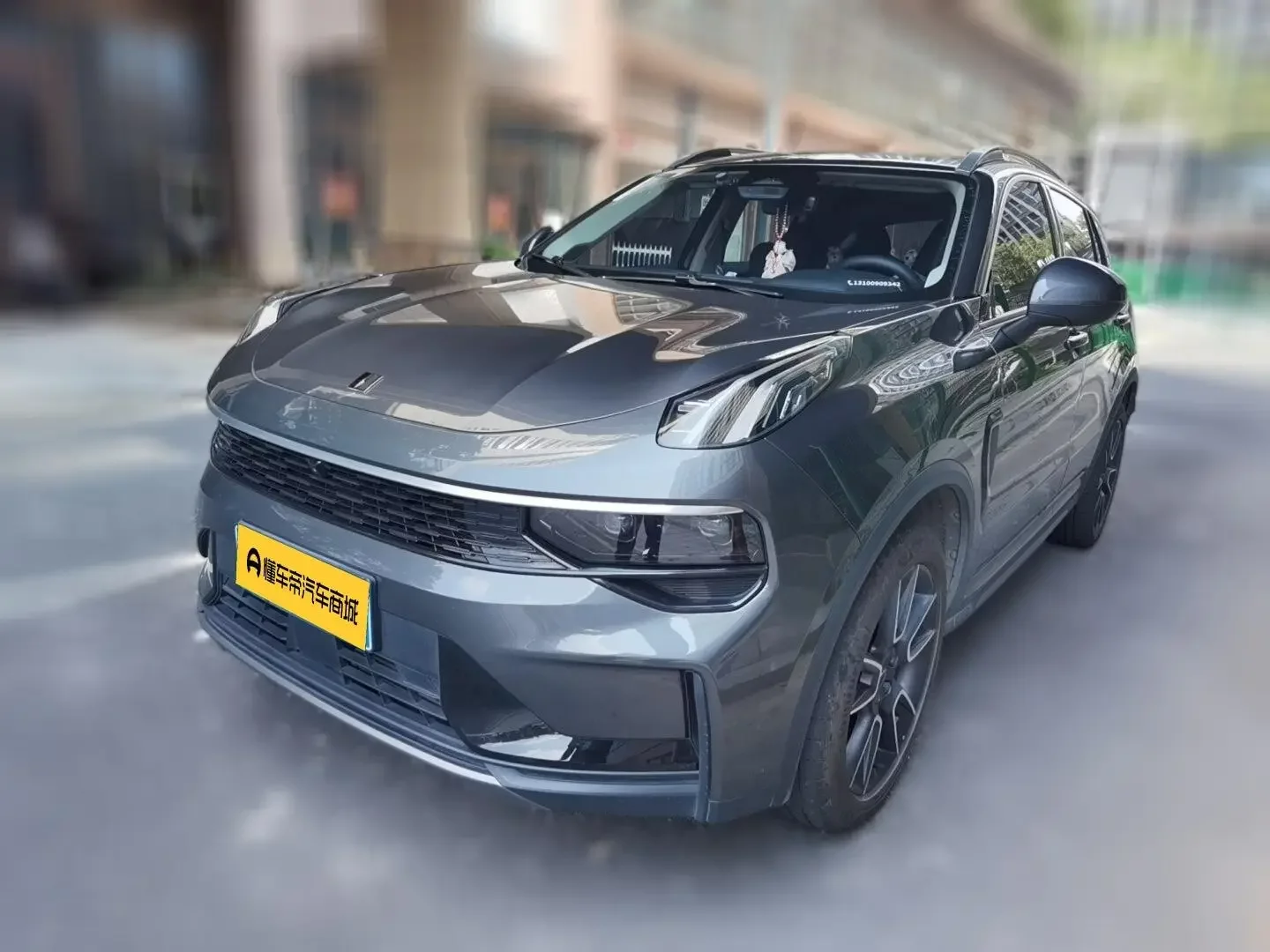 Lynk & Co 01