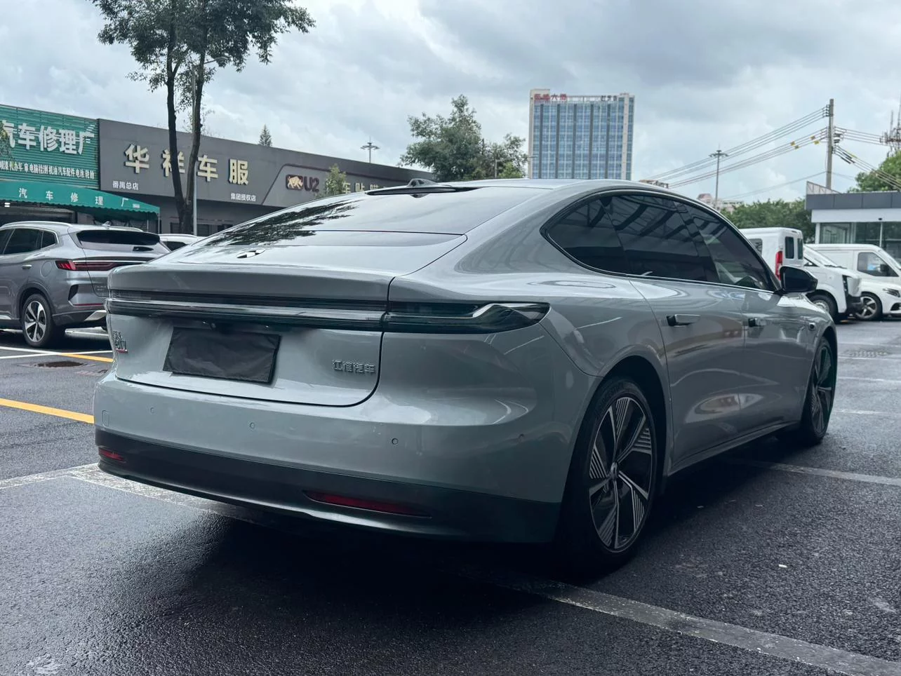 NIO ET7