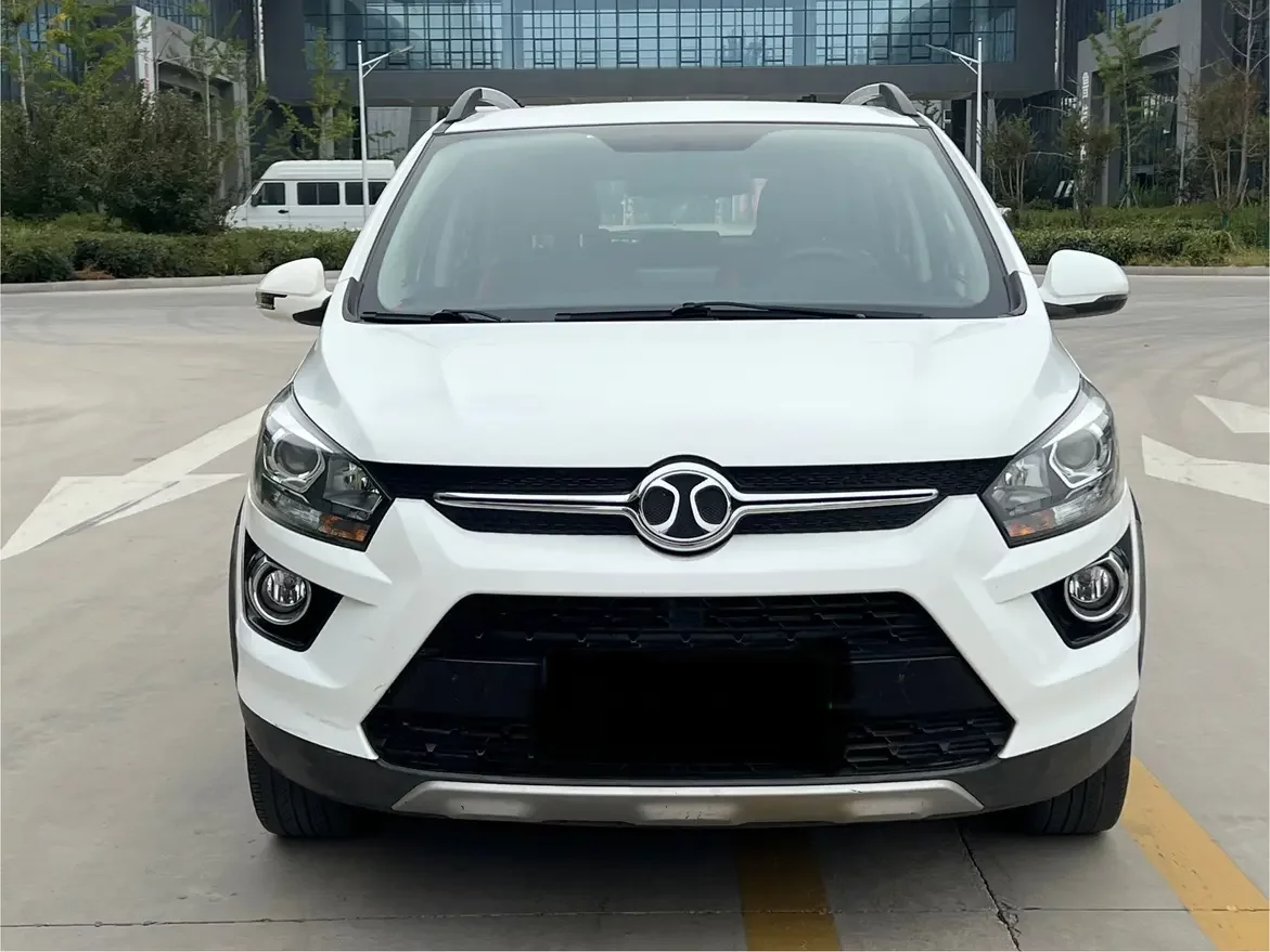 BAIC Shenbao X25