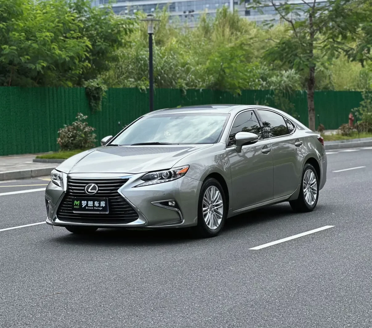 Lexus ES