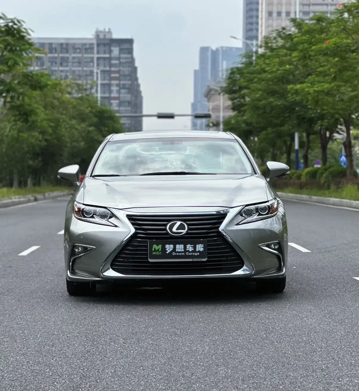 Lexus ES