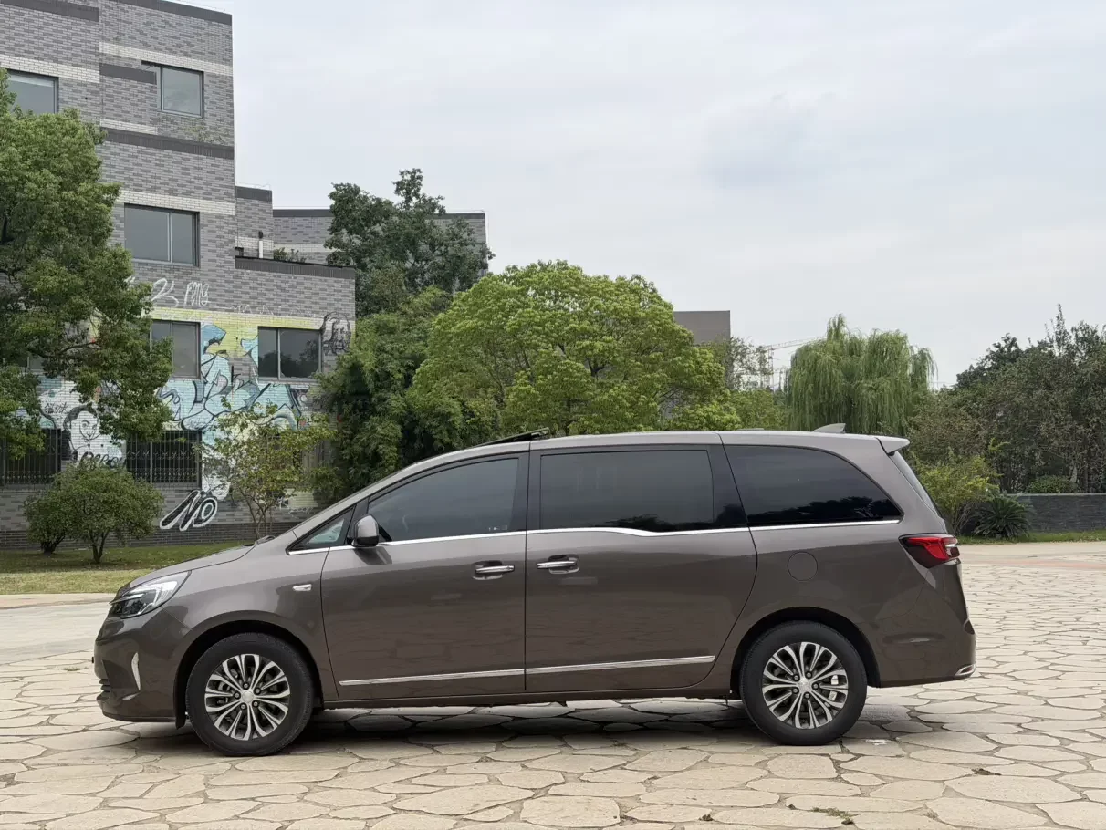 Buick GL8