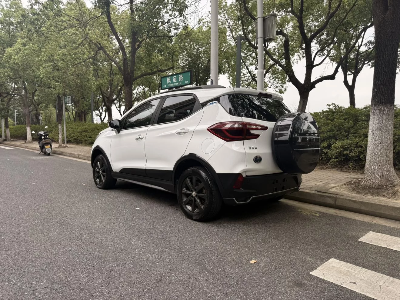 BYD Yuan EV