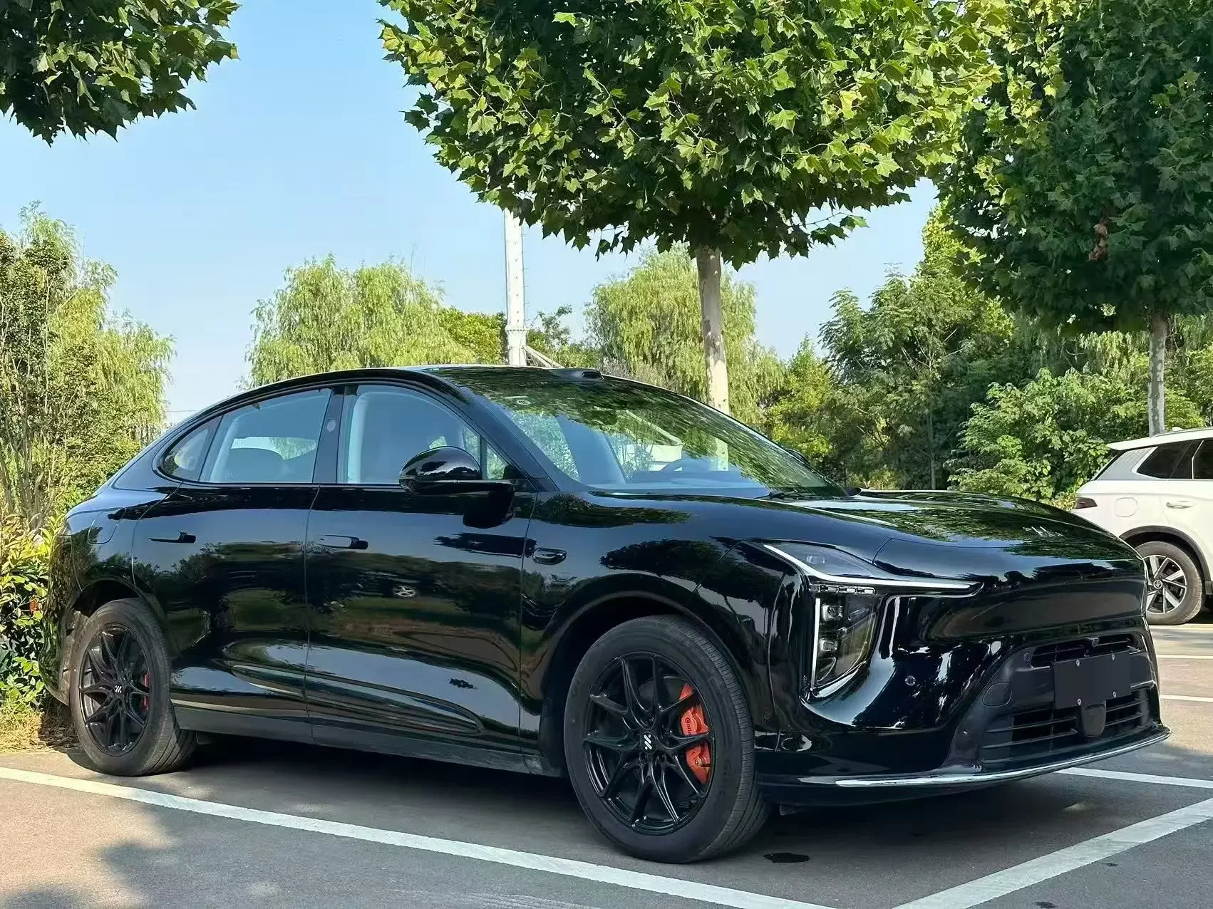 IM Motors Zhiji LS6