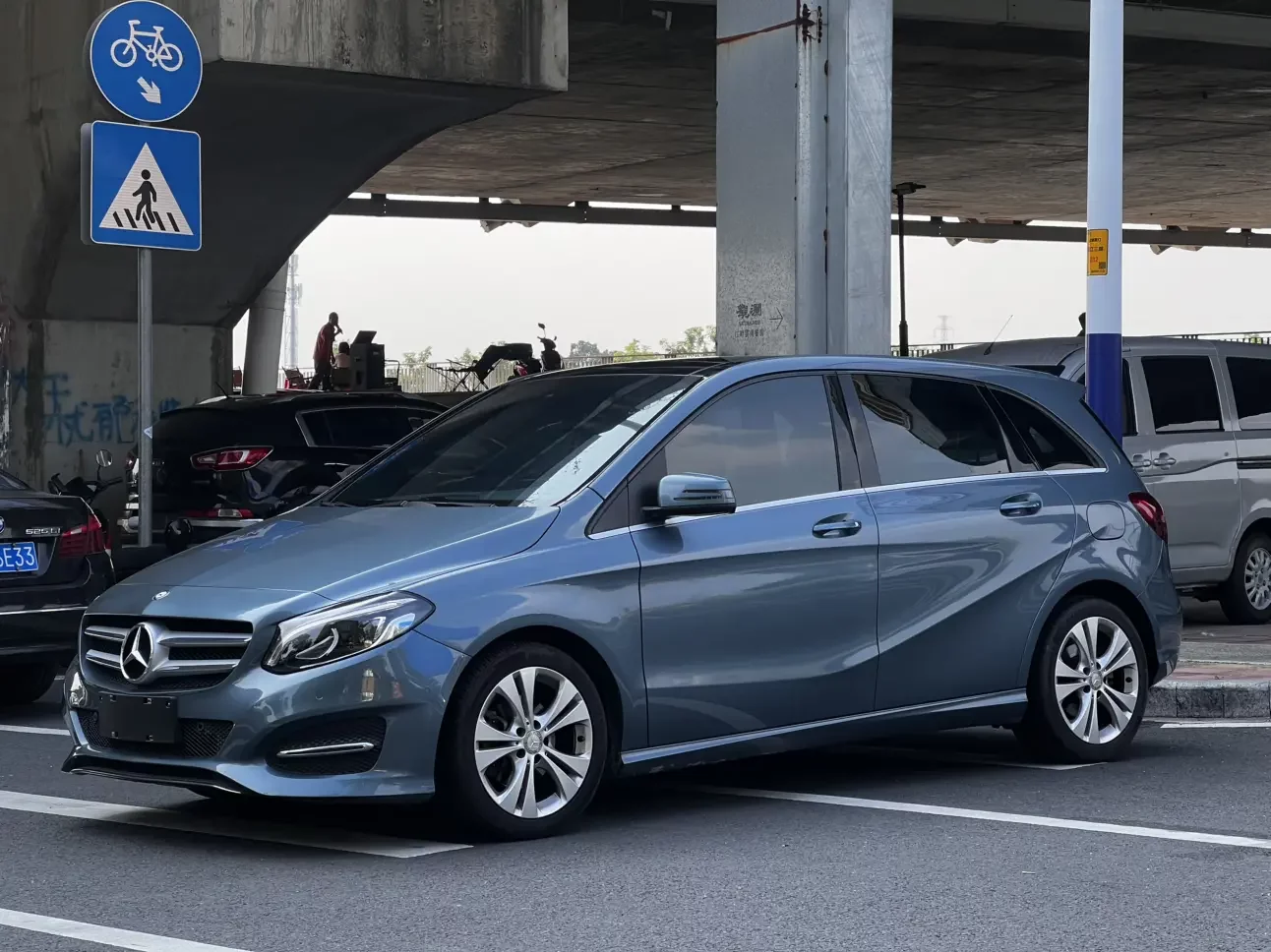 Mercedes-Benz B Class