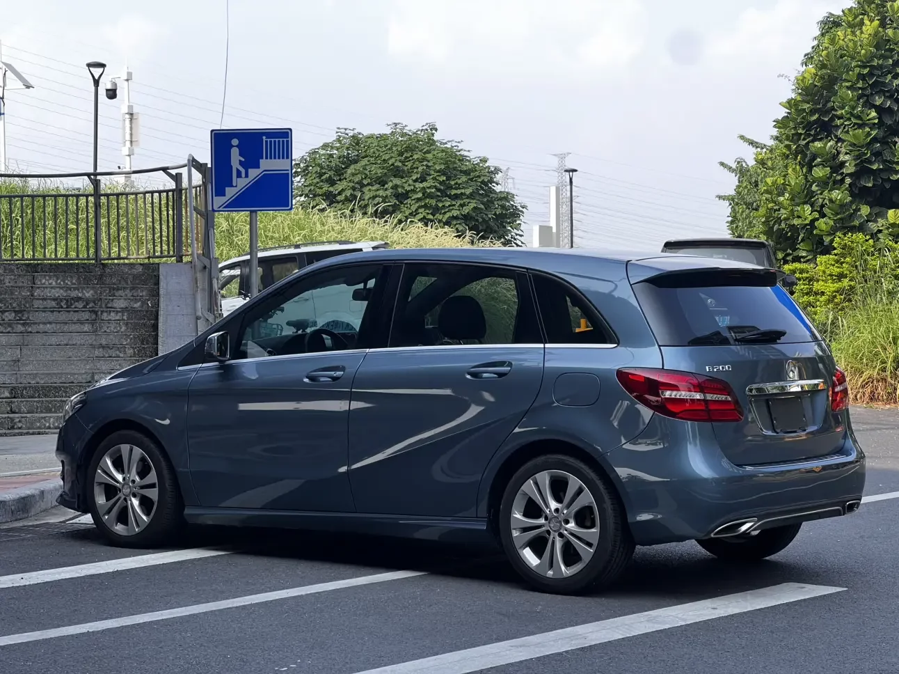 Mercedes-Benz B Class