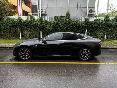 XPeng P7