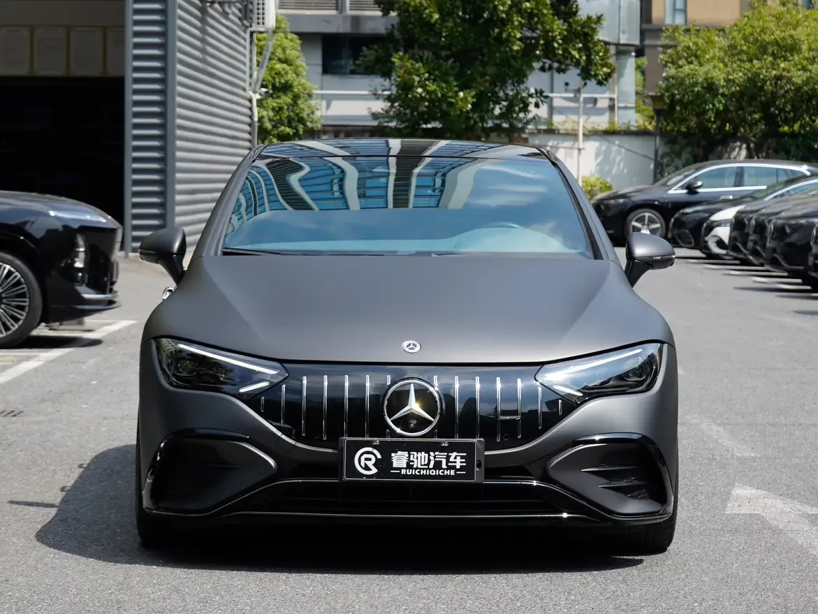 Mercedes-Benz EQE AMG