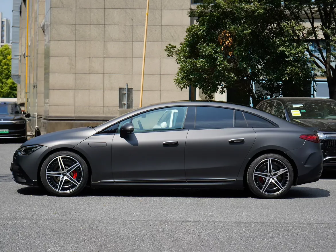 Mercedes-Benz EQE AMG