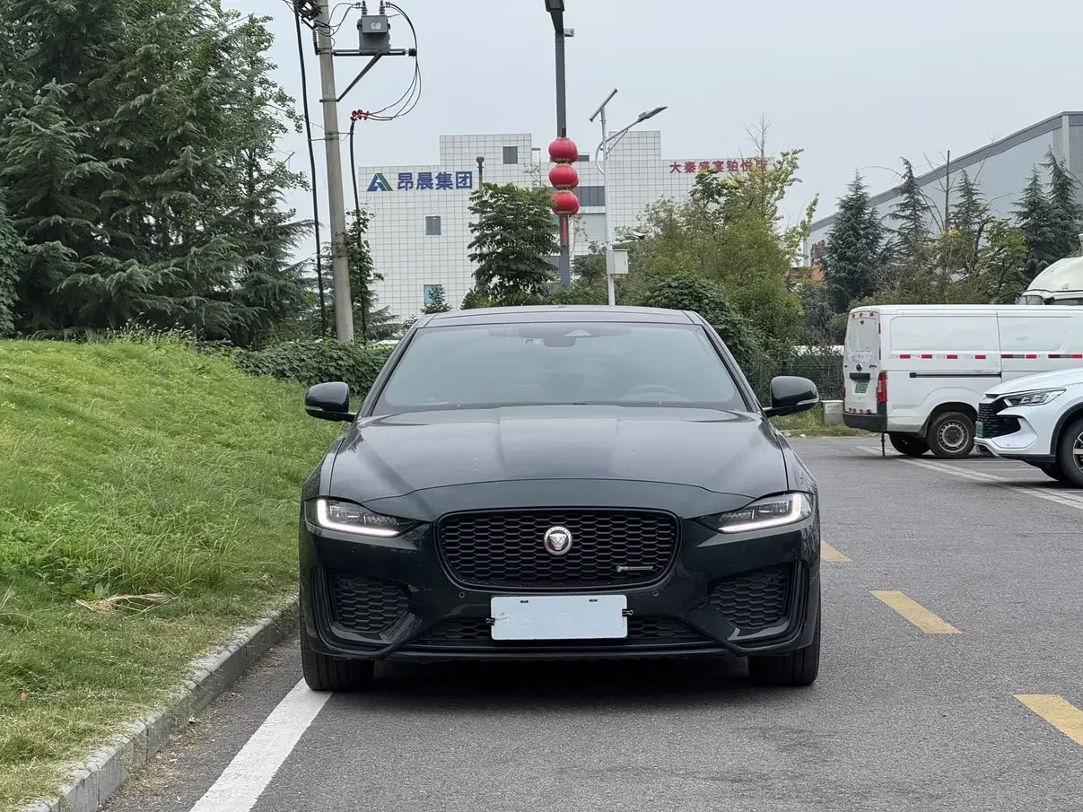 Jaguar XEL