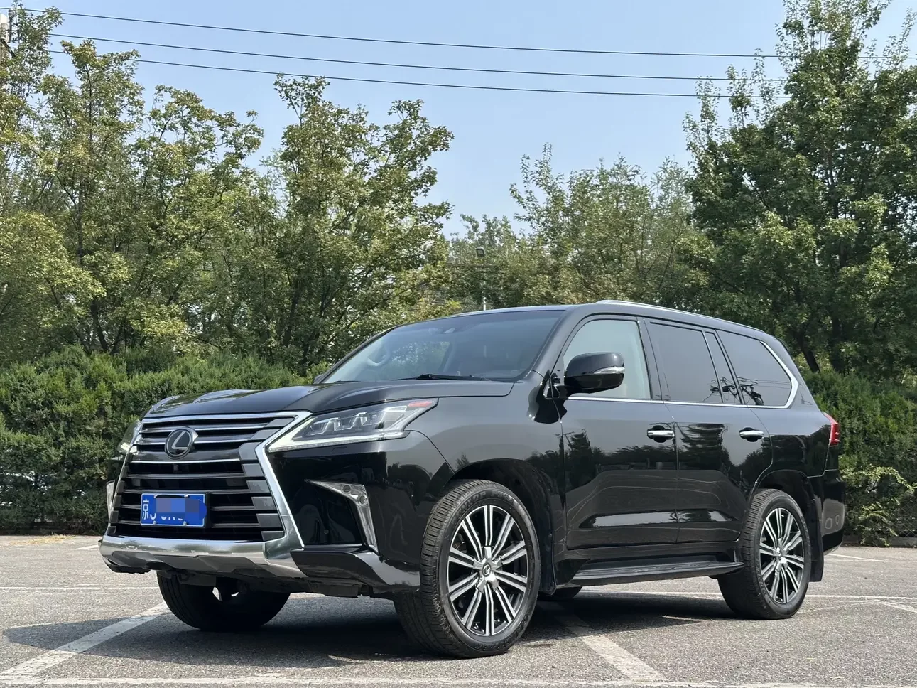 Lexus LX