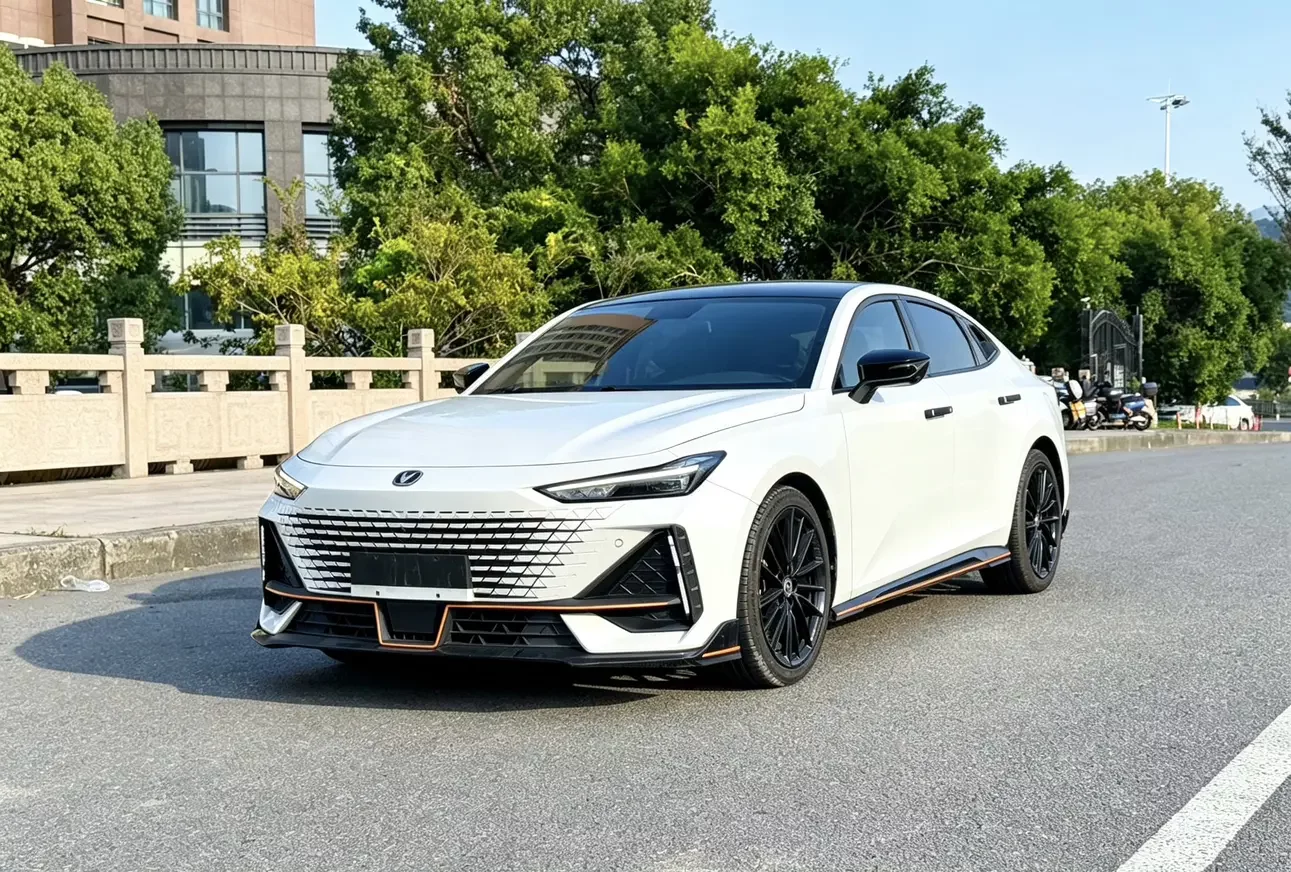 Changan UNI-V