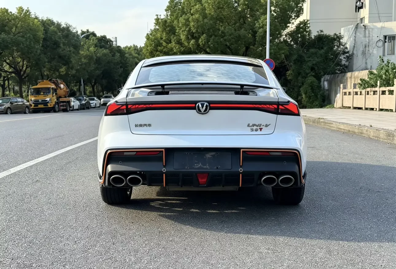 Changan UNI-V