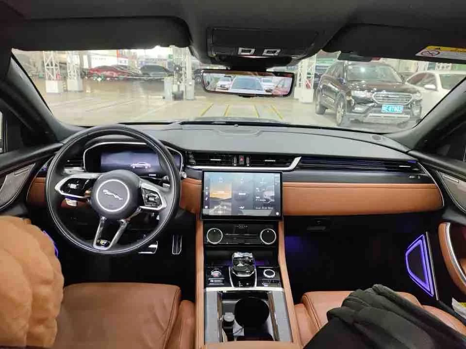 Jaguar XFL