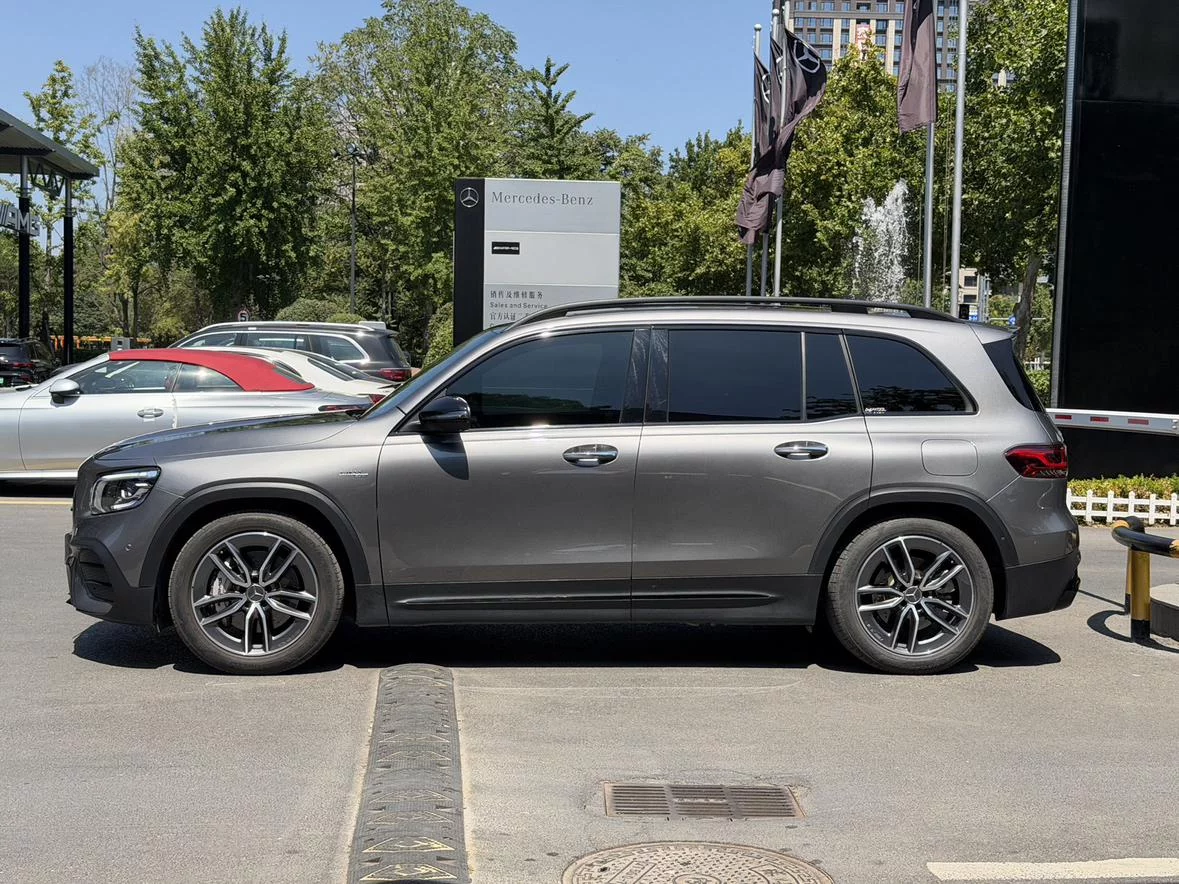 Mercedes-Benz GLB AMG