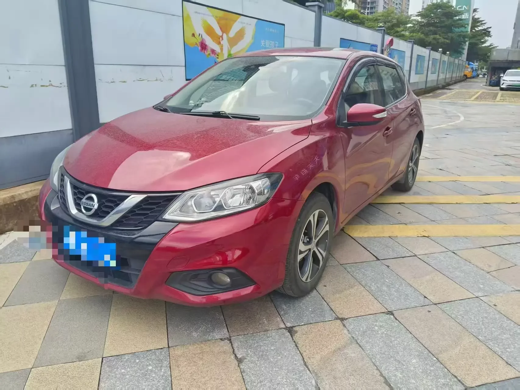 Nissan Tiida