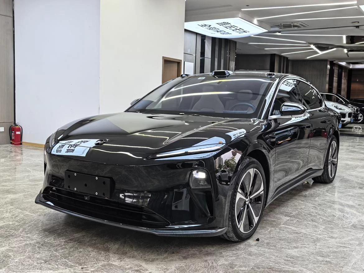 NIO ET5T