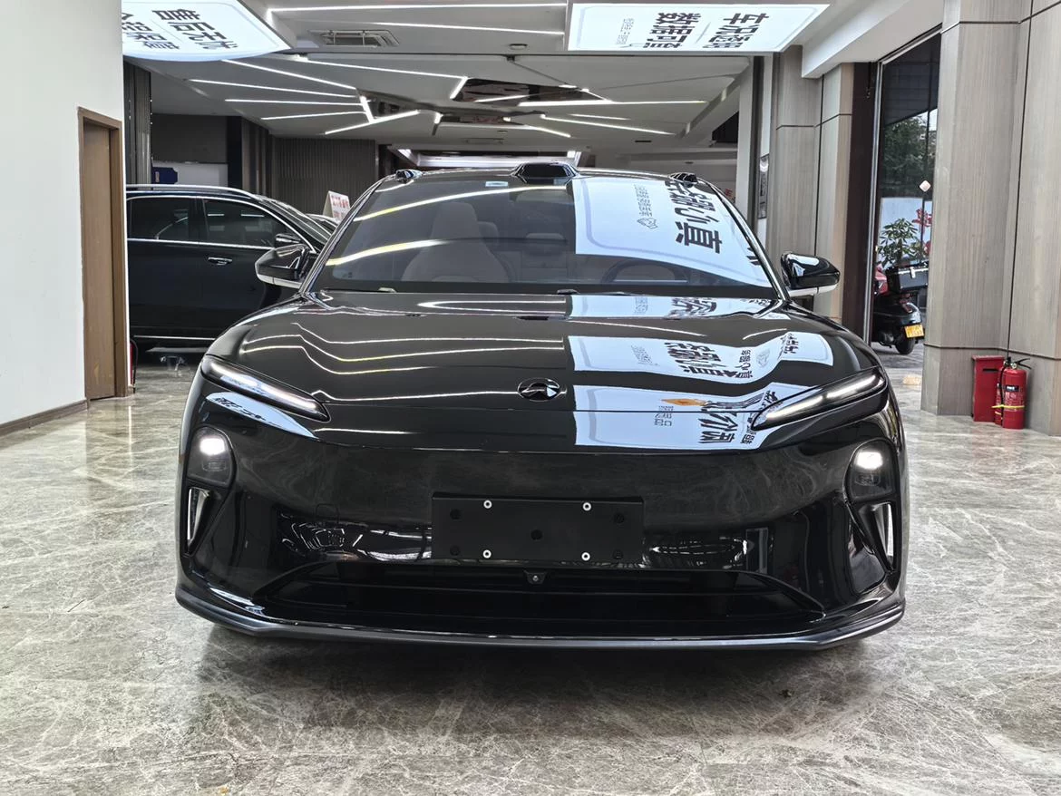 NIO ET5T