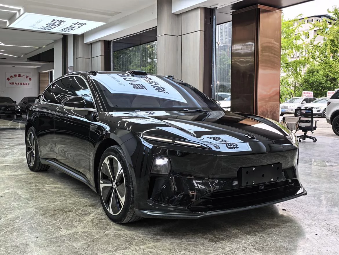 NIO ET5T
