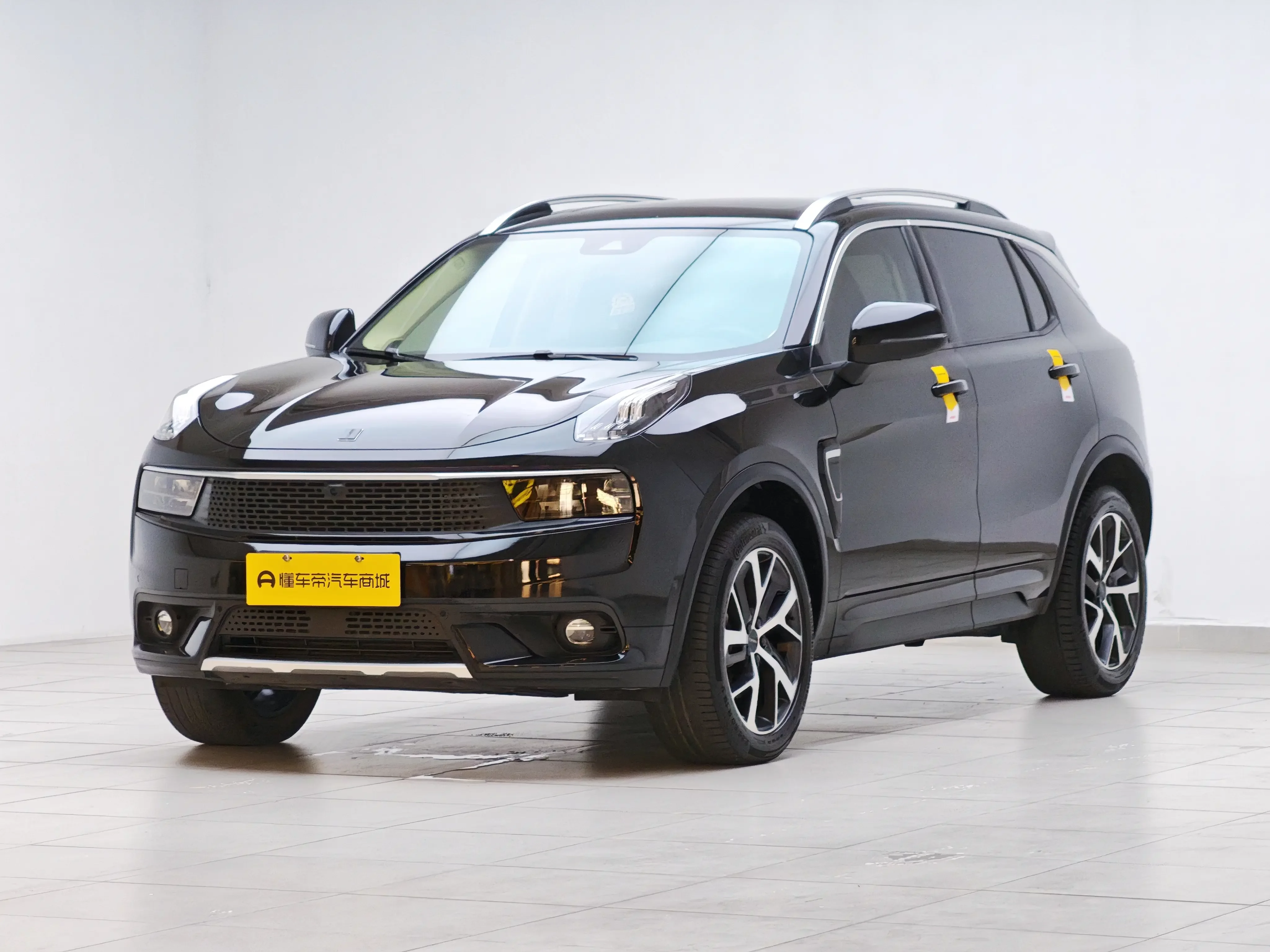 Lynk & Co 01