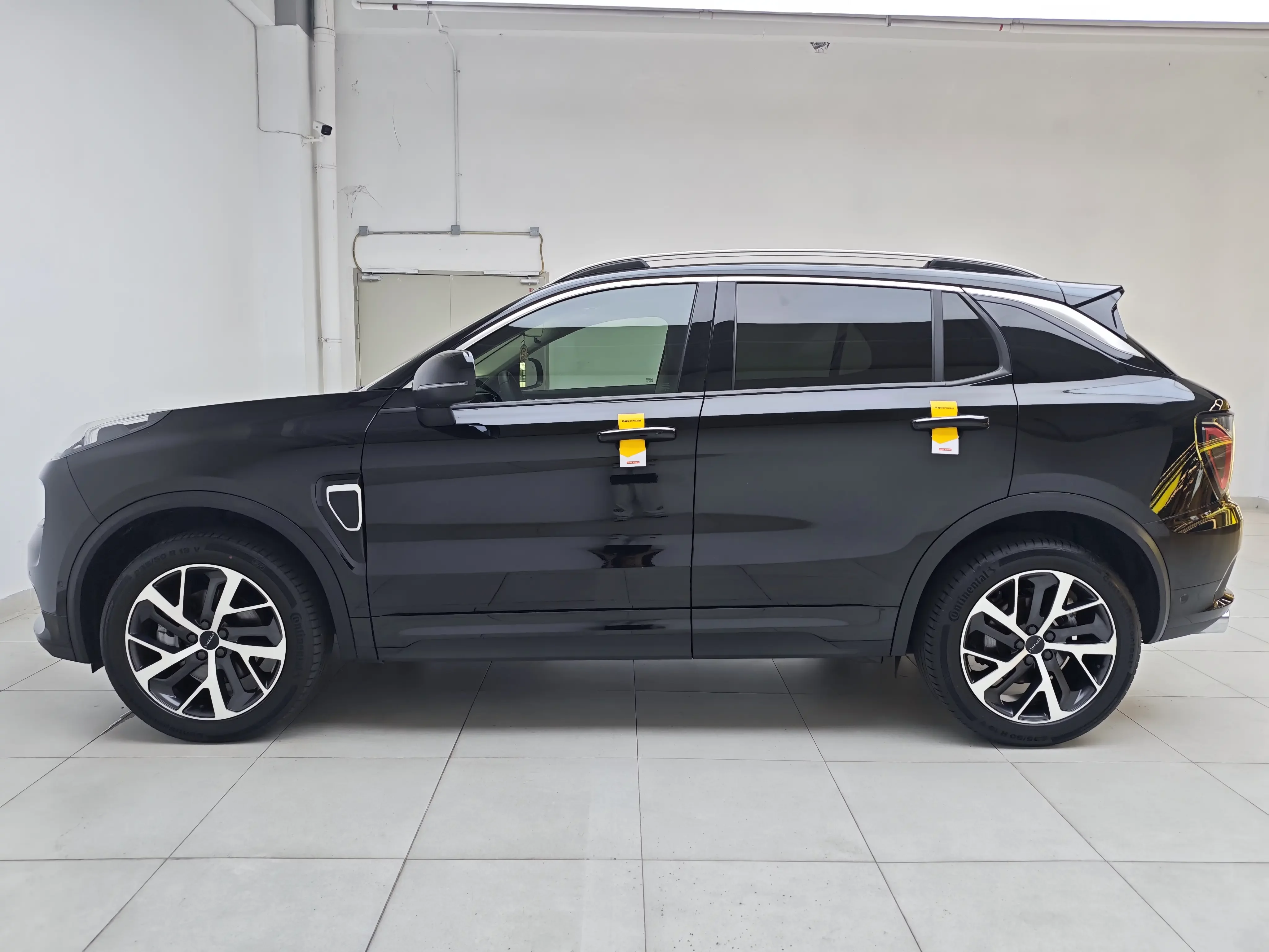 Lynk & Co 01