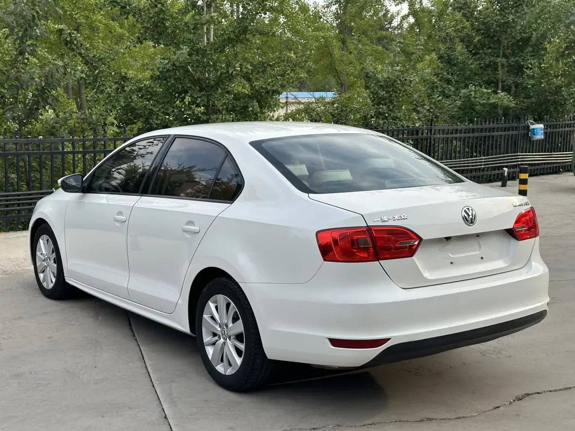 Volkswagen Sagitar